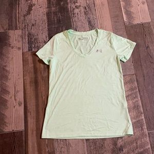 Underarmour lime green small heat gear tee